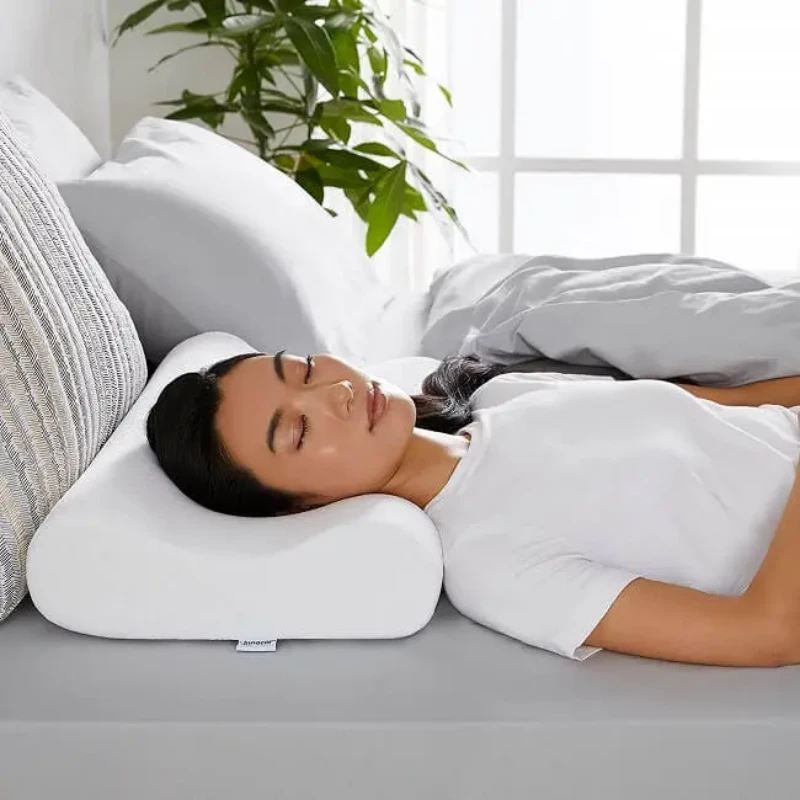 Vì tính chất tự nhiên nên sẽ có mùi cao su rõ rệt