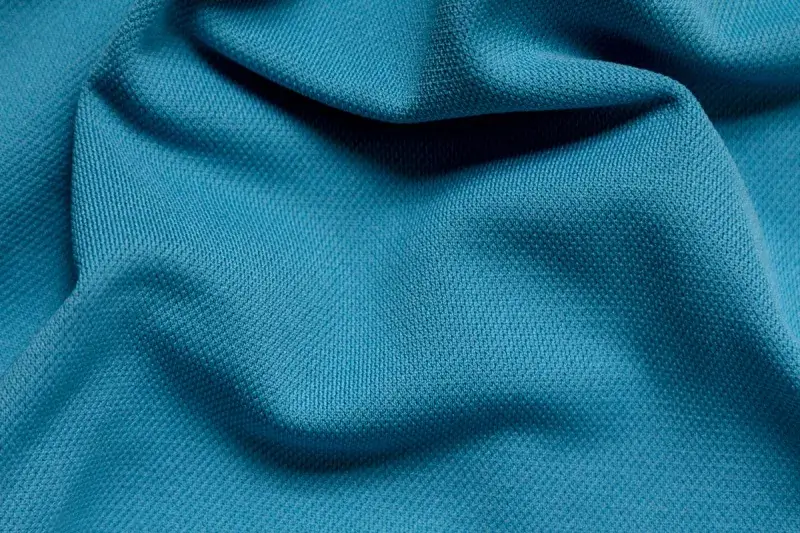 Lợi Ích và Nhược Điểm của Polyester