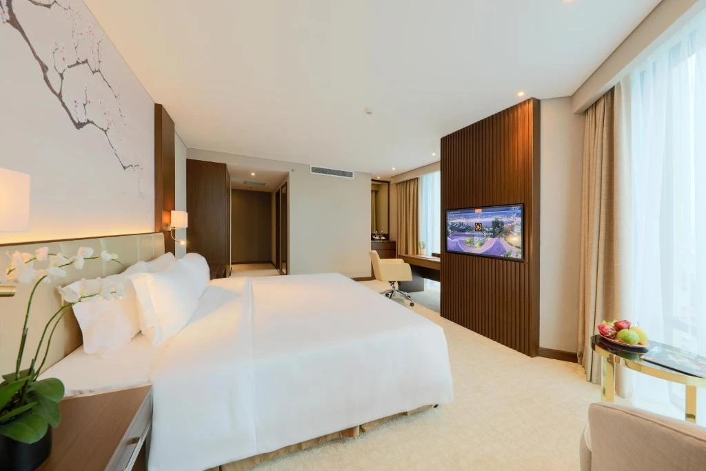 Grand Vista Hotel