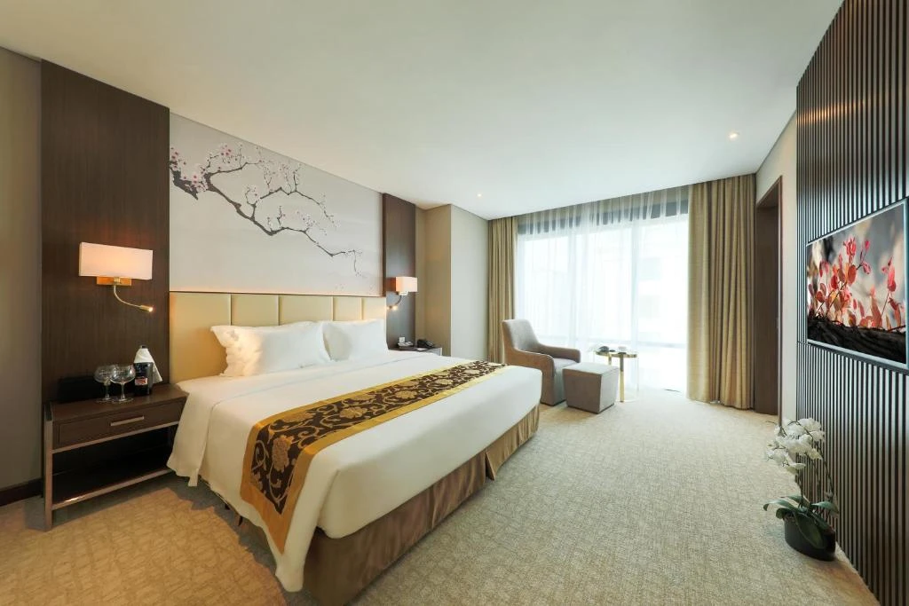 Grand Vista Hotel