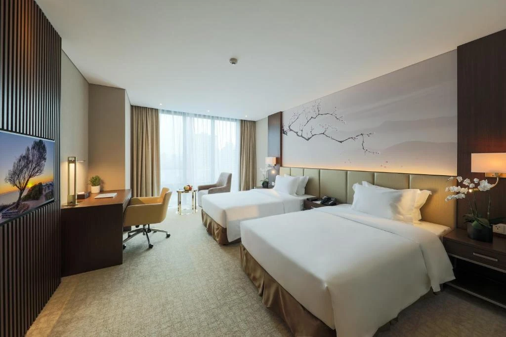 Grand Vista Hotel