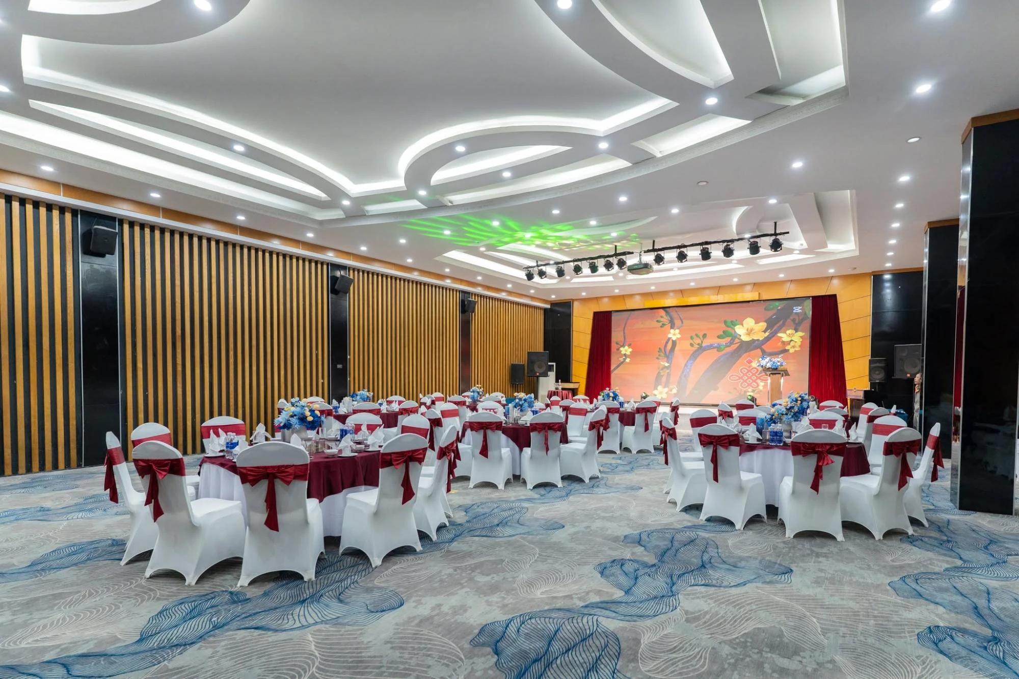 Khách sạn Bảo Sơn (Bao Son International Hotel)